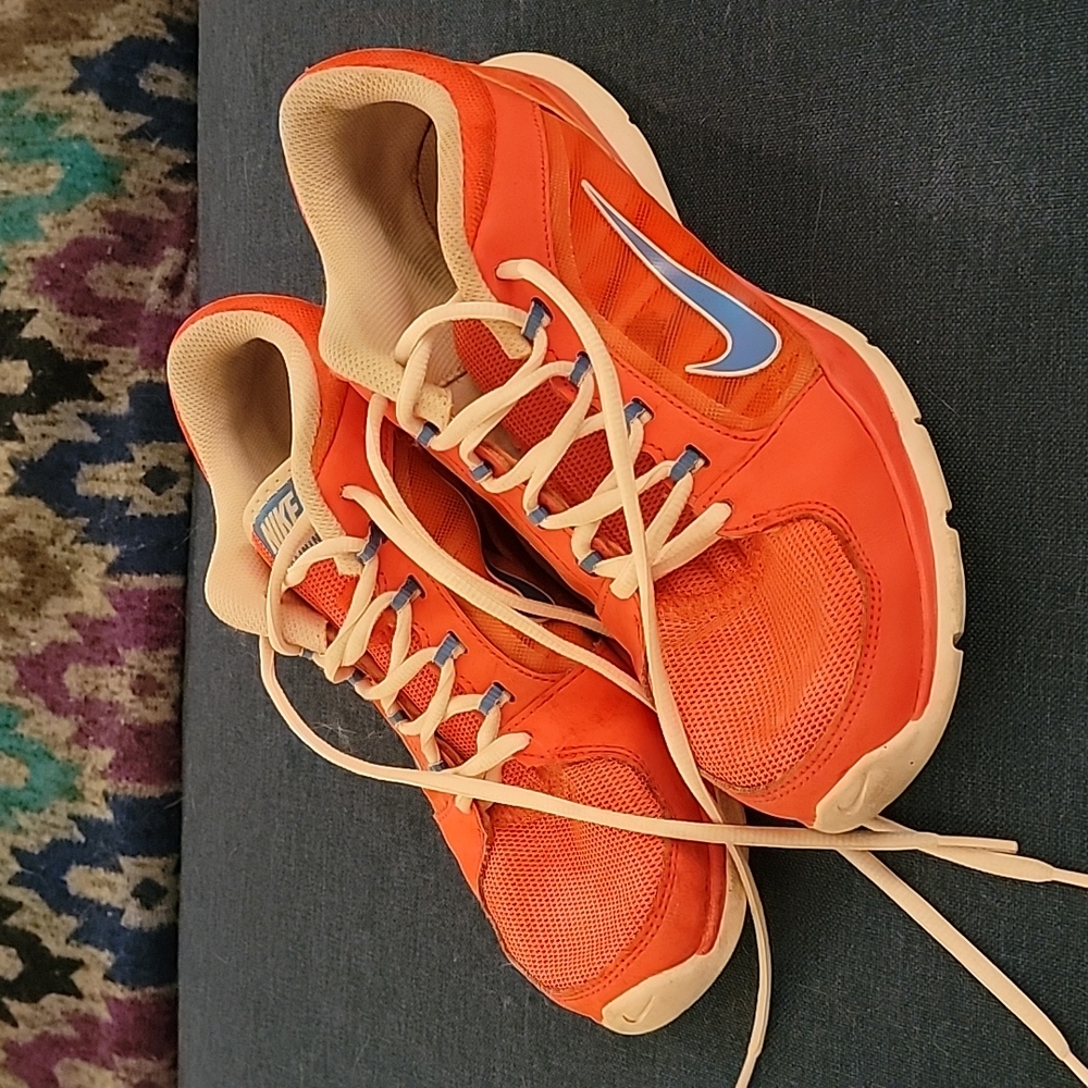 Nike training running shoes sneakers